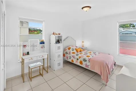 3210 NW 19th Street Miami FL 33125