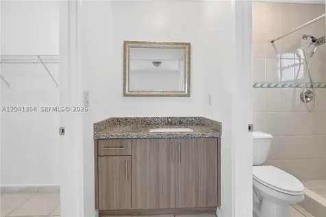 3210 NW 19th Street Miami FL 33125