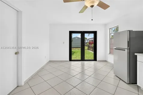 3210 NW 19th Street Miami FL 33125