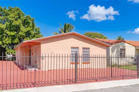 3210 NW 19th Street Miami FL 33125