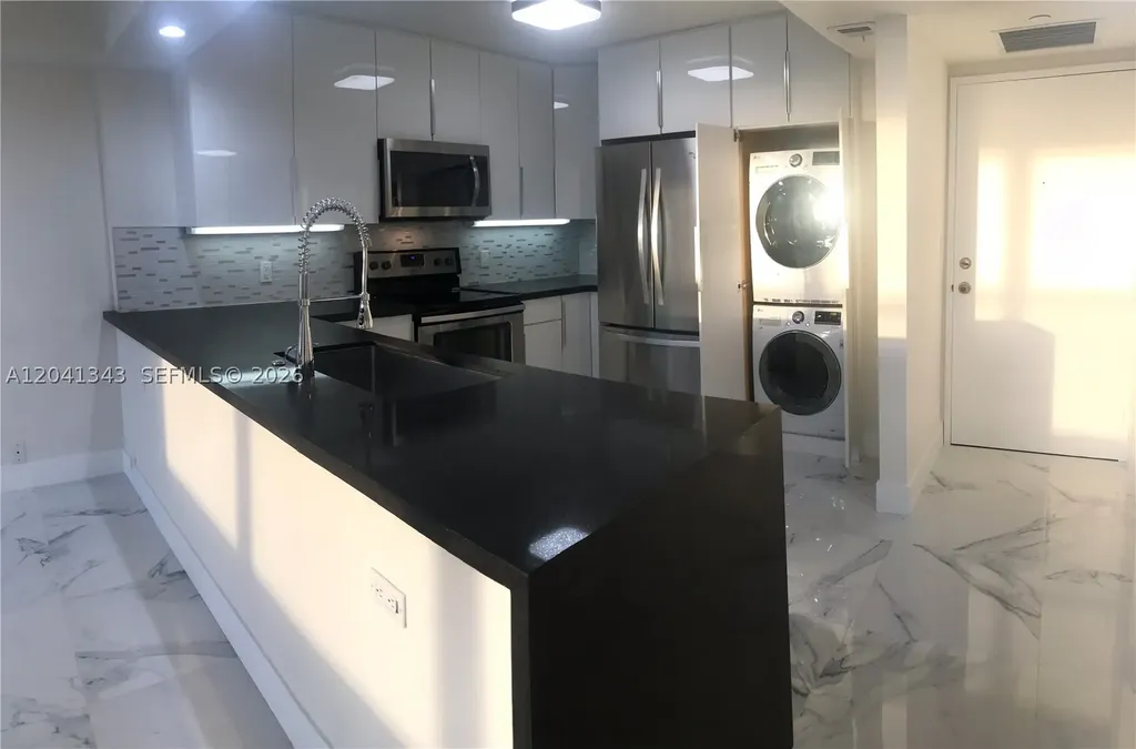 1901 Brickell Avenue Miami FL 33129