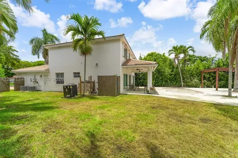 16335 SW 81 Street Miami FL 33193