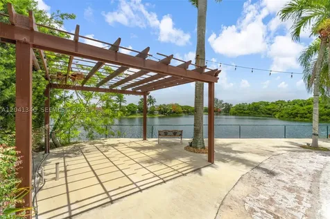 16335 SW 81 Street Miami FL 33193