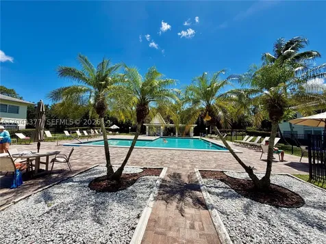 1203 Bahama Bend Coconut Creek FL 33066
