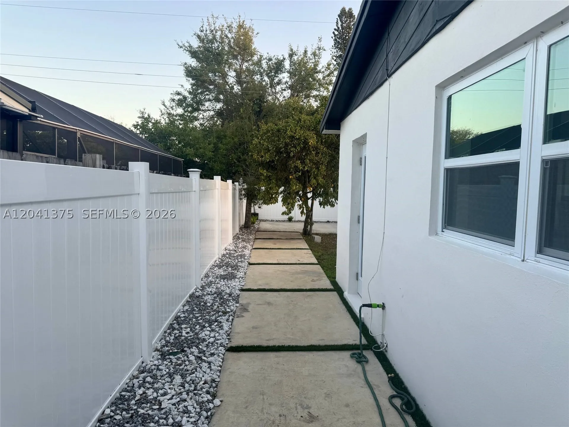 6453 Meade Street Hollywood FL 33024