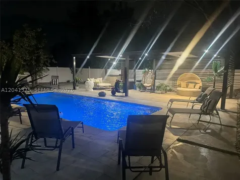 6453 Meade Street Hollywood FL 33024