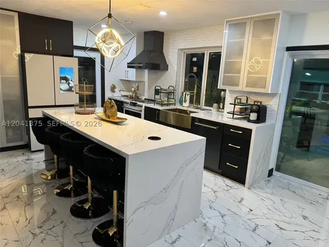 6453 Meade Street Hollywood FL 33024
