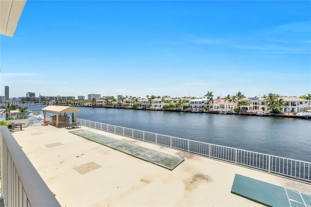 1410 S Ocean Drive Hollywood FL 33019