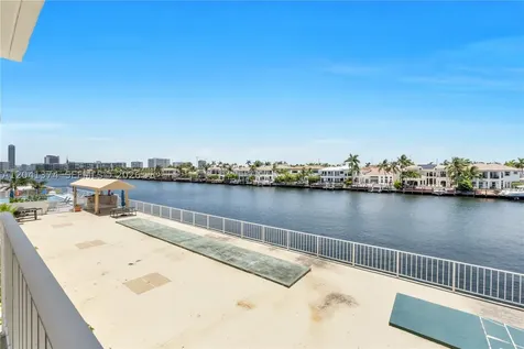 1410 S Ocean Drive Hollywood FL 33019