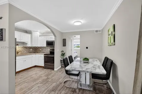 111 Shore Court North Palm Beach FL 33408