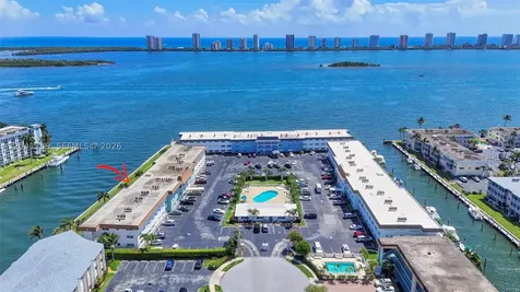 111 Shore Court North Palm Beach FL 33408