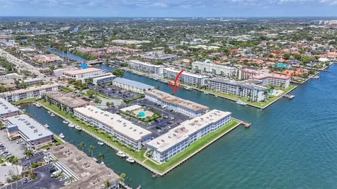 111 Shore Court North Palm Beach FL 33408
