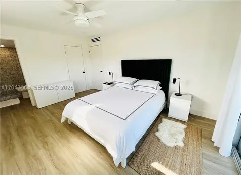 1900 Meridian Avenue Miami Beach FL 33139