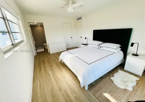 1900 Meridian Avenue Miami Beach FL 33139