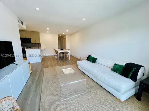 1900 Meridian Avenue Miami Beach FL 33139