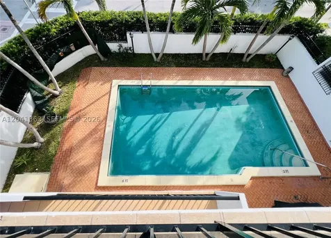 1900 Meridian Avenue Miami Beach FL 33139