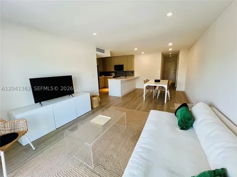 1900 Meridian Avenue Miami Beach FL 33139