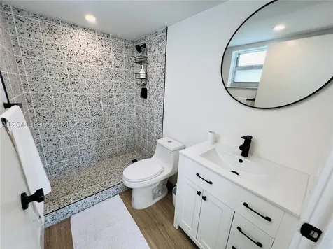 1900 Meridian Avenue Miami Beach FL 33139