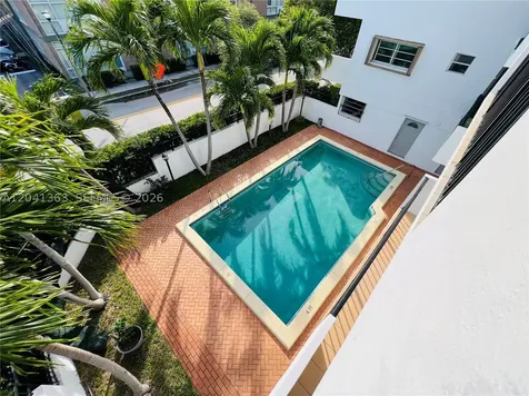 1900 Meridian Avenue Miami Beach FL 33139