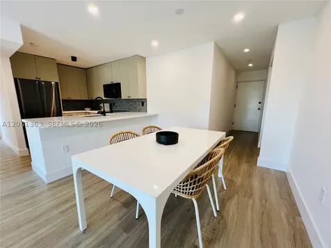 1900 Meridian Avenue Miami Beach FL 33139