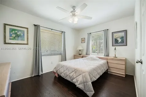 2750 NW 4th Street Miami FL 33125