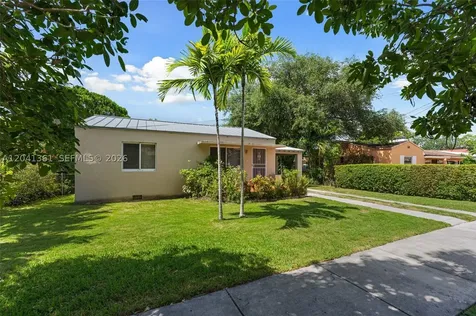 2750 NW 4th Street Miami FL 33125