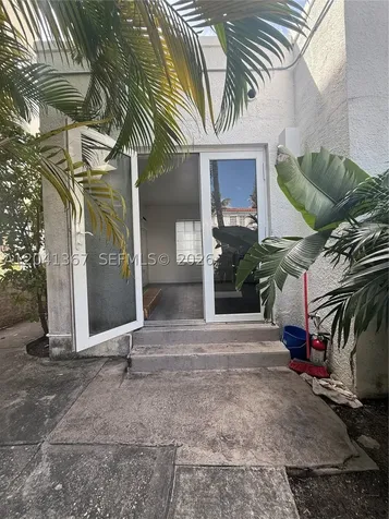 912 Euclid Avenue Miami Beach FL 33139