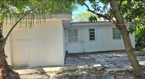 241 NW 32nd Street Miami FL 33127