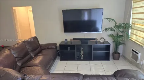 241 NW 32nd Street Miami FL 33127
