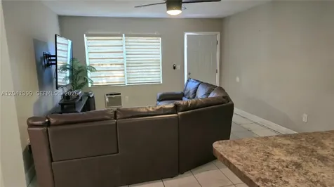 241 NW 32nd Street Miami FL 33127