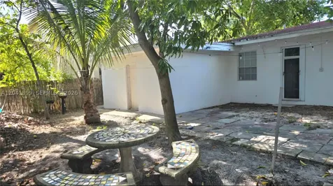 241 NW 32nd Street Miami FL 33127