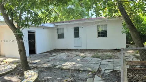 241 NW 32nd Street Miami FL 33127