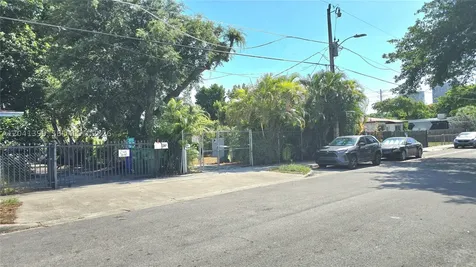 241 NW 32nd Street Miami FL 33127