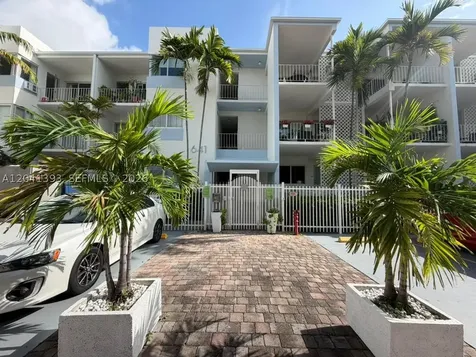 641 Espanola Way Miami Beach FL 33139