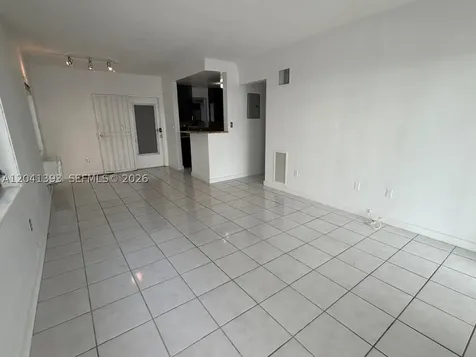 641 Espanola Way Miami Beach FL 33139