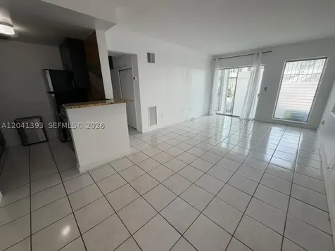 641 Espanola Way Miami Beach FL 33139