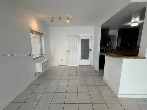 641 Espanola Way Miami Beach FL 33139