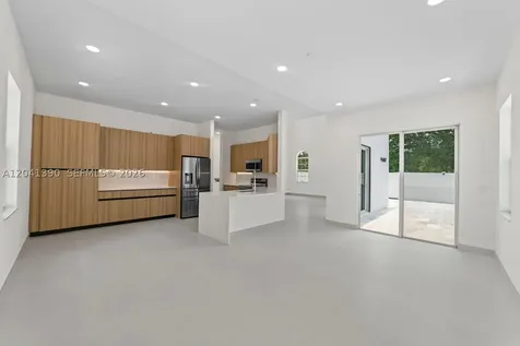 3040 SW 44th Court Dania Beach FL 33312