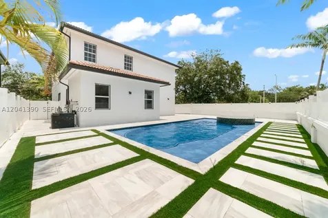 3040 SW 44th Court Dania Beach FL 33312