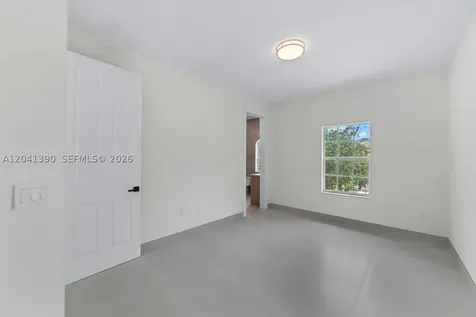 3040 SW 44th Court Dania Beach FL 33312
