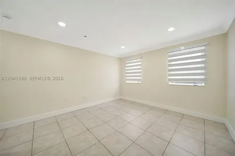 17620 NW 73rd Avenue Hialeah FL 33015