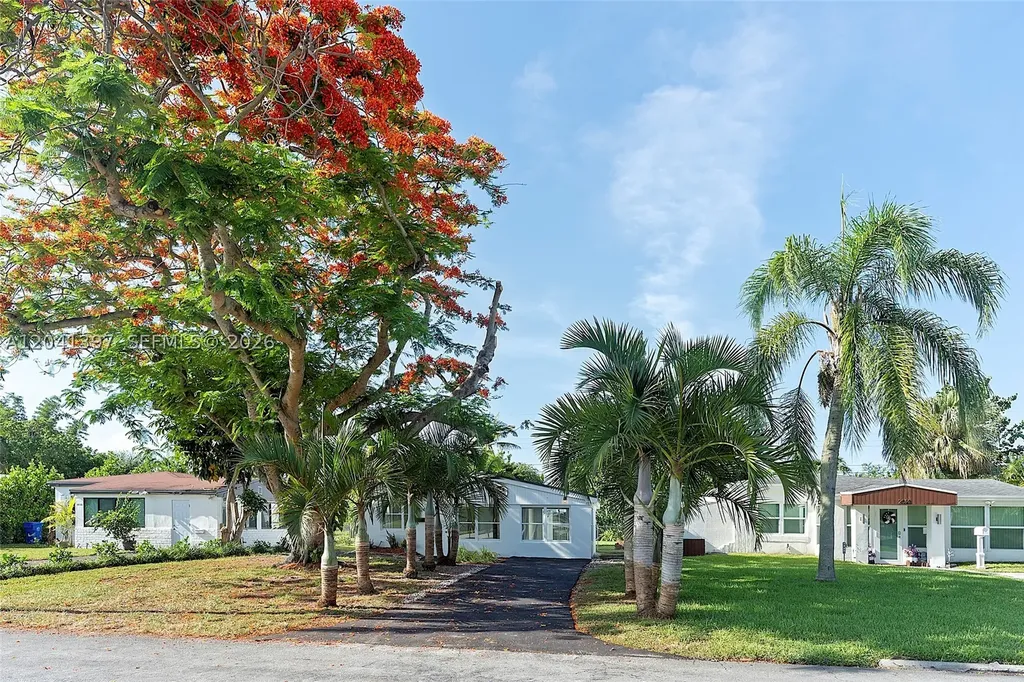 2024 NE 174th Street North Miami Beach FL 33162