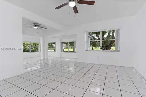 2024 NE 174th Street North Miami Beach FL 33162