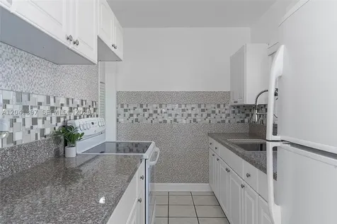 2024 NE 174th Street North Miami Beach FL 33162