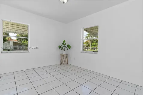 2024 NE 174th Street North Miami Beach FL 33162