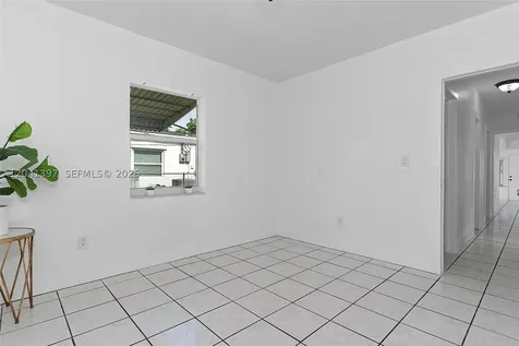 2024 NE 174th Street North Miami Beach FL 33162
