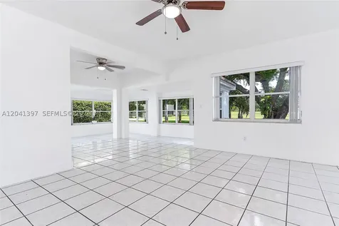 2024 NE 174th Street North Miami Beach FL 33162