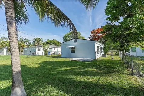 2024 NE 174th Street North Miami Beach FL 33162