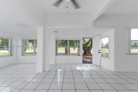 2024 NE 174th Street North Miami Beach FL 33162