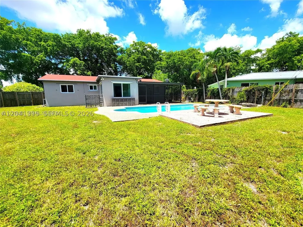 5721 Jefferson Street Hollywood FL 33023